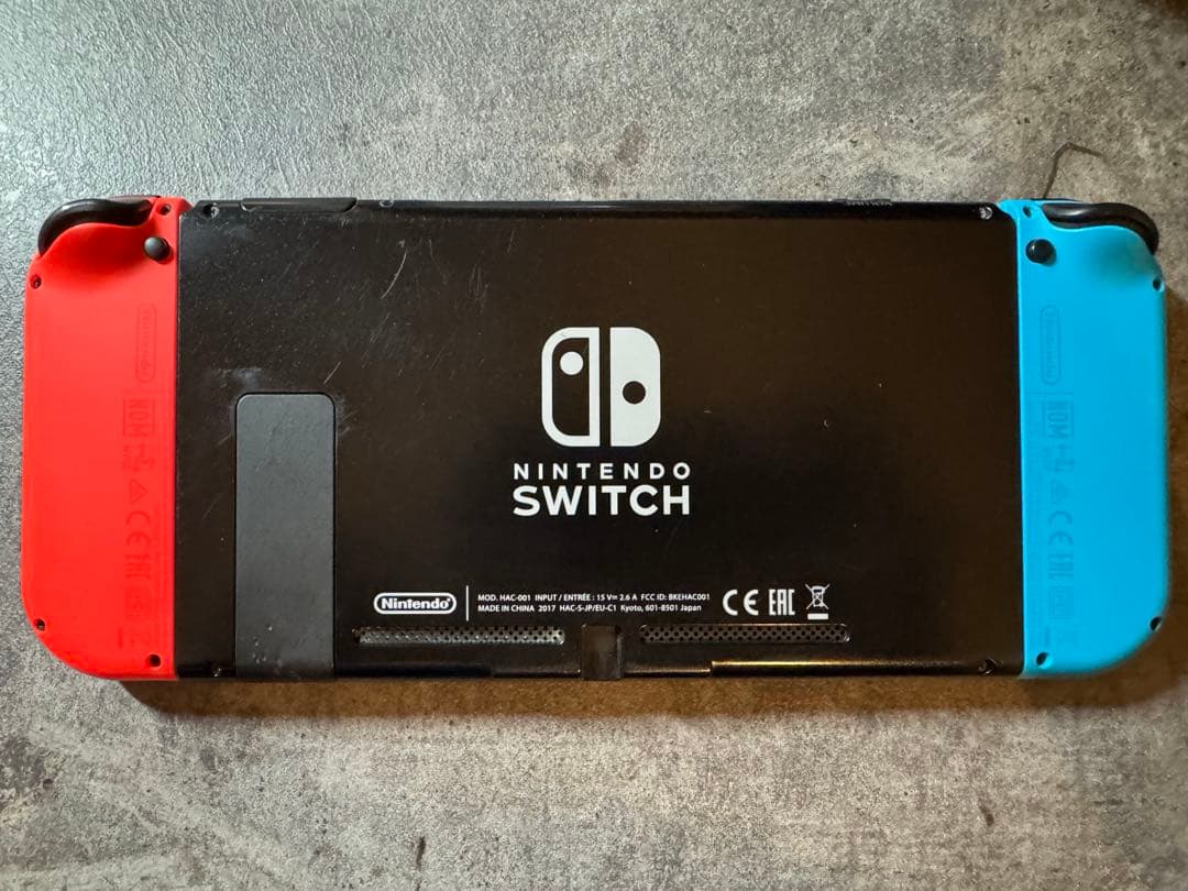 Nintendo switch 本体 ネオンブルー ネオンレッド