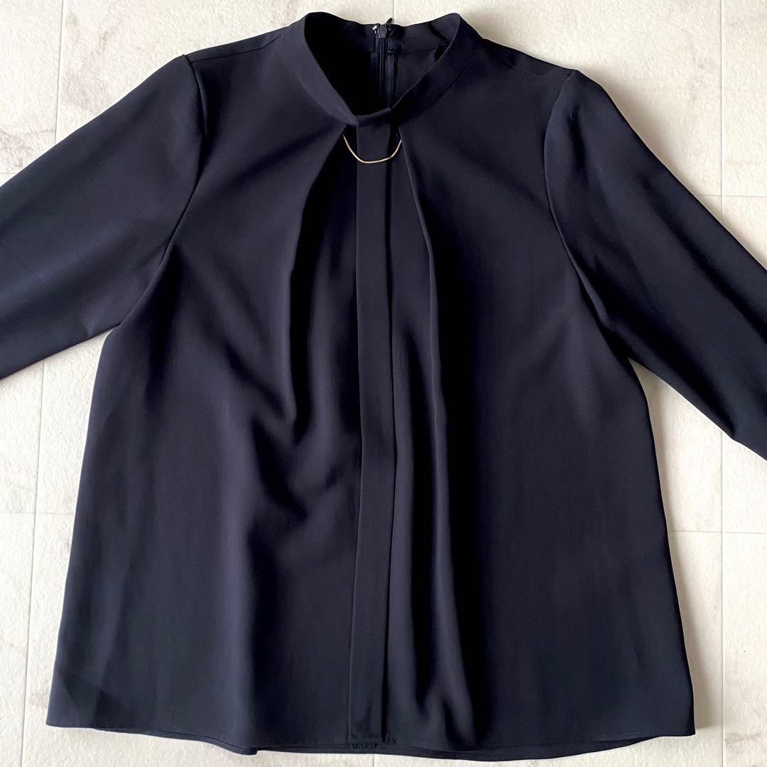近年.美品.定価1.8万☆シップス 洗える フロントタック パーツブラウス 濃紺