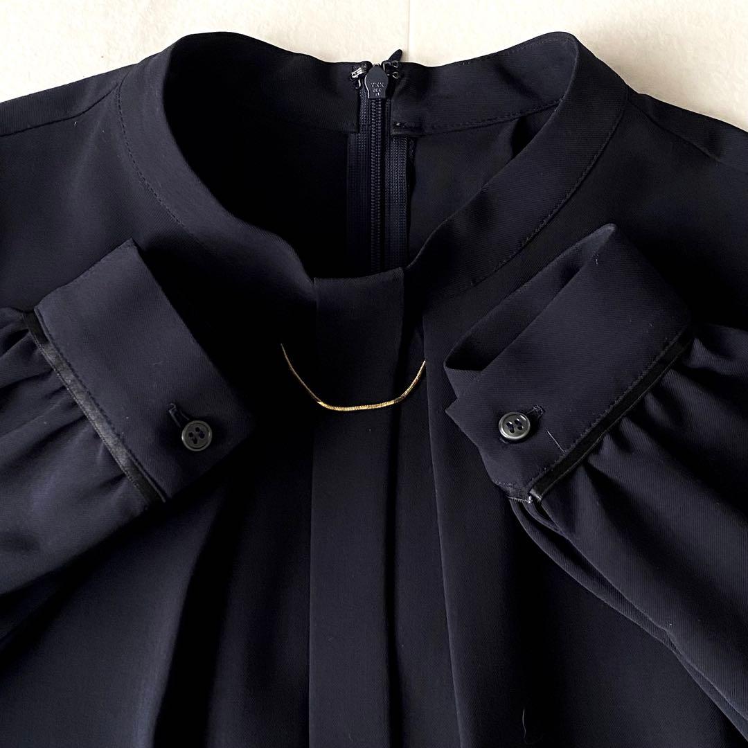 近年.美品.定価1.8万☆シップス 洗える フロントタック パーツブラウス 濃紺