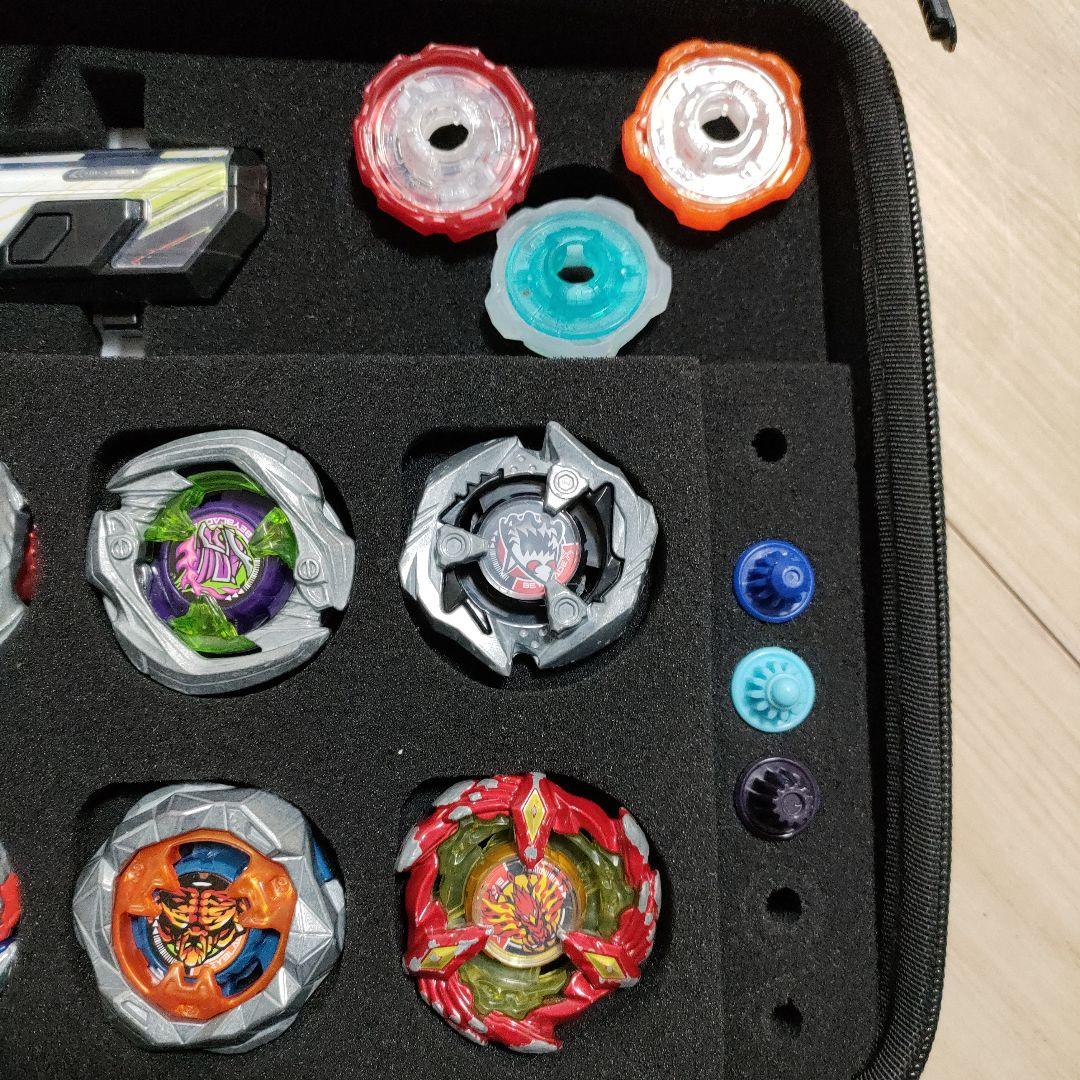 BEYBLADE ベイブレードX ケース　ランチャー　ブレード　ベイバトルパス