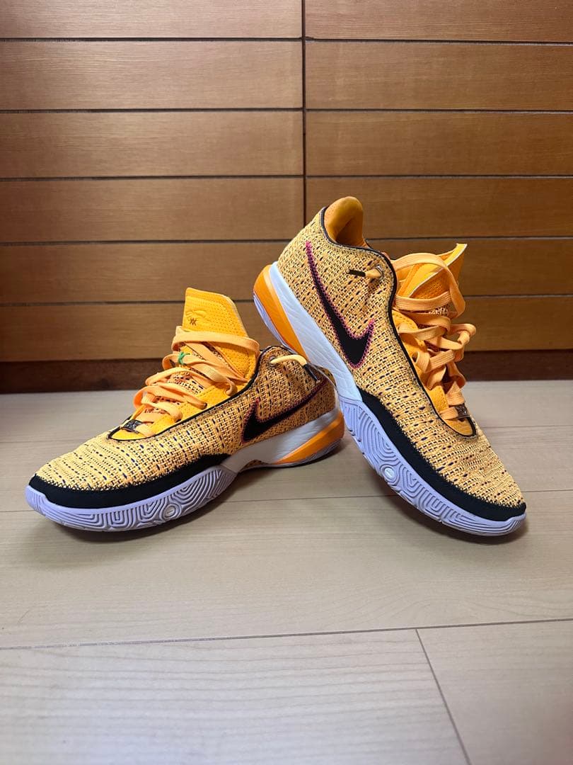Nike レブロン20レザーオレンジ