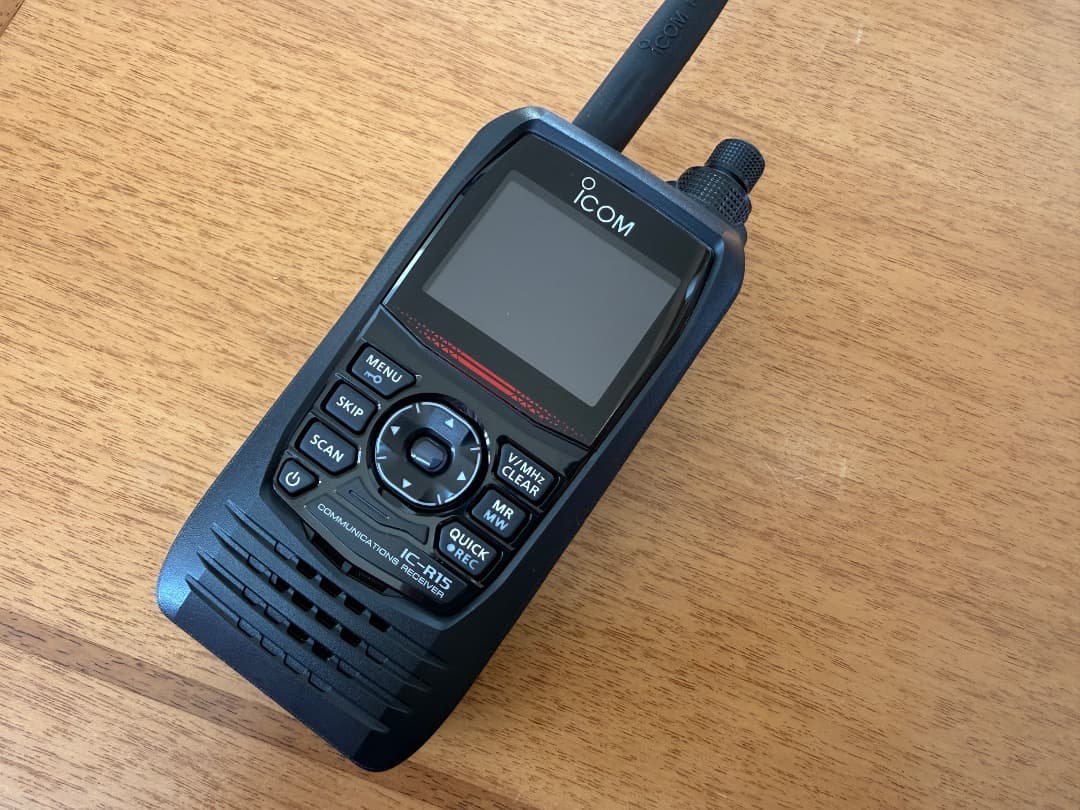 ICOM IC-R15 広帯域ハンディレシーバー