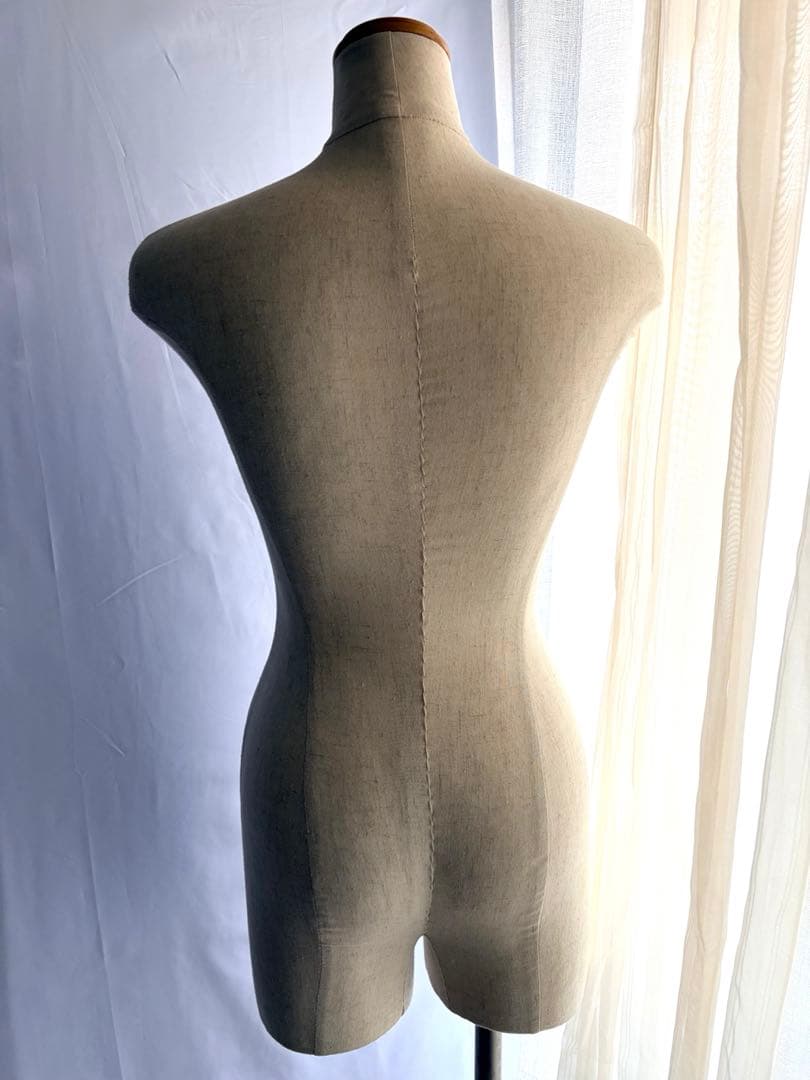美品　女性用マネキン トルソー 高さ調整可能