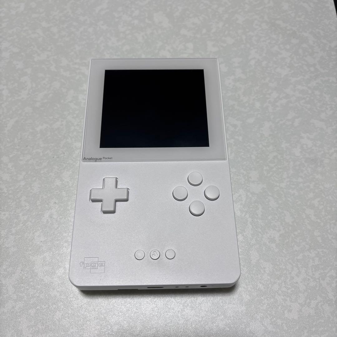 アナログポケット　ホワイト