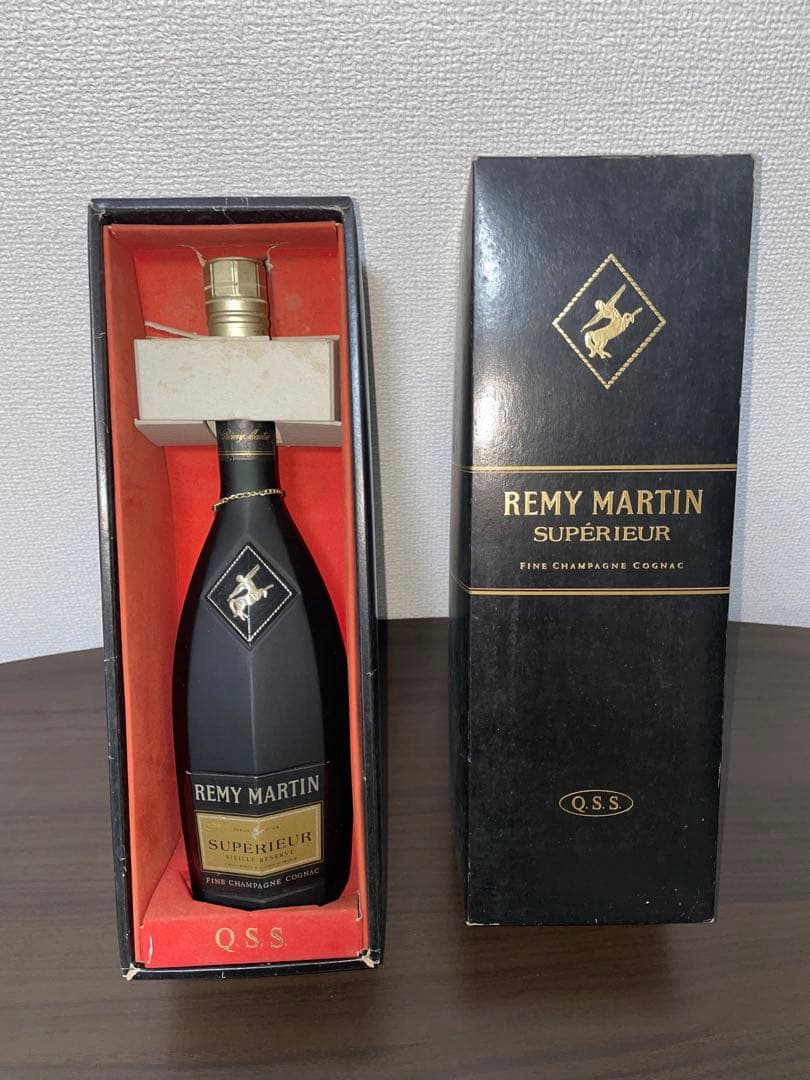 ハ*ハ様 REMY MARTIN SUPERIEUR コニャック ボックス入り