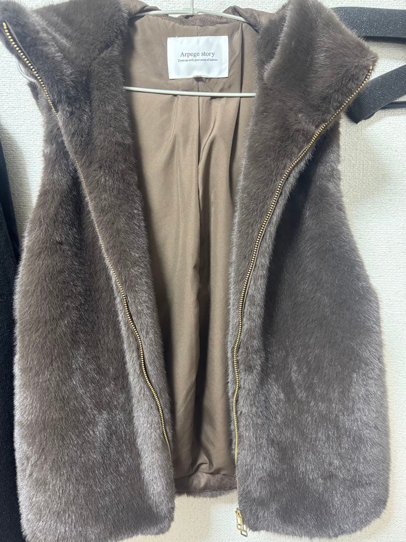 アルページュストーリー　ファージップベスト ブラウン S 美品