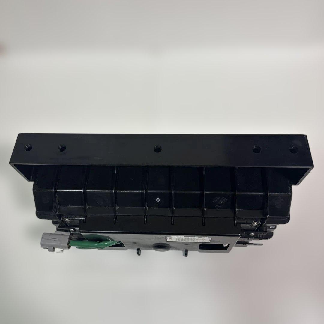【27】小糸　トラック用 4t 10t ノーマルタイプ（助手席側）左