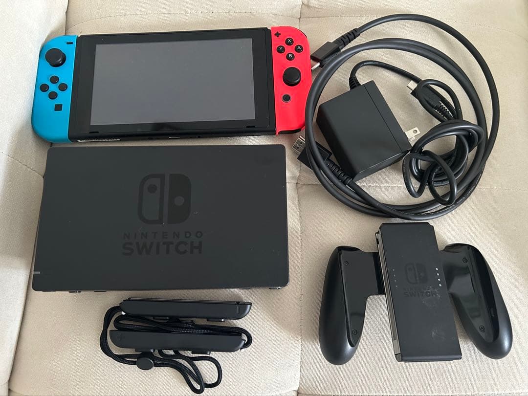 Nintendo Switch 赤/青 本体 ACアダプター付き 箱無し
