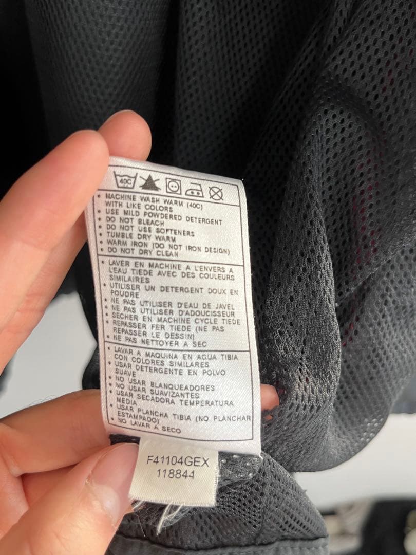 Nike マンチェスター・ユナイテッド ウィンドブレーカー　ジップ欠損あり