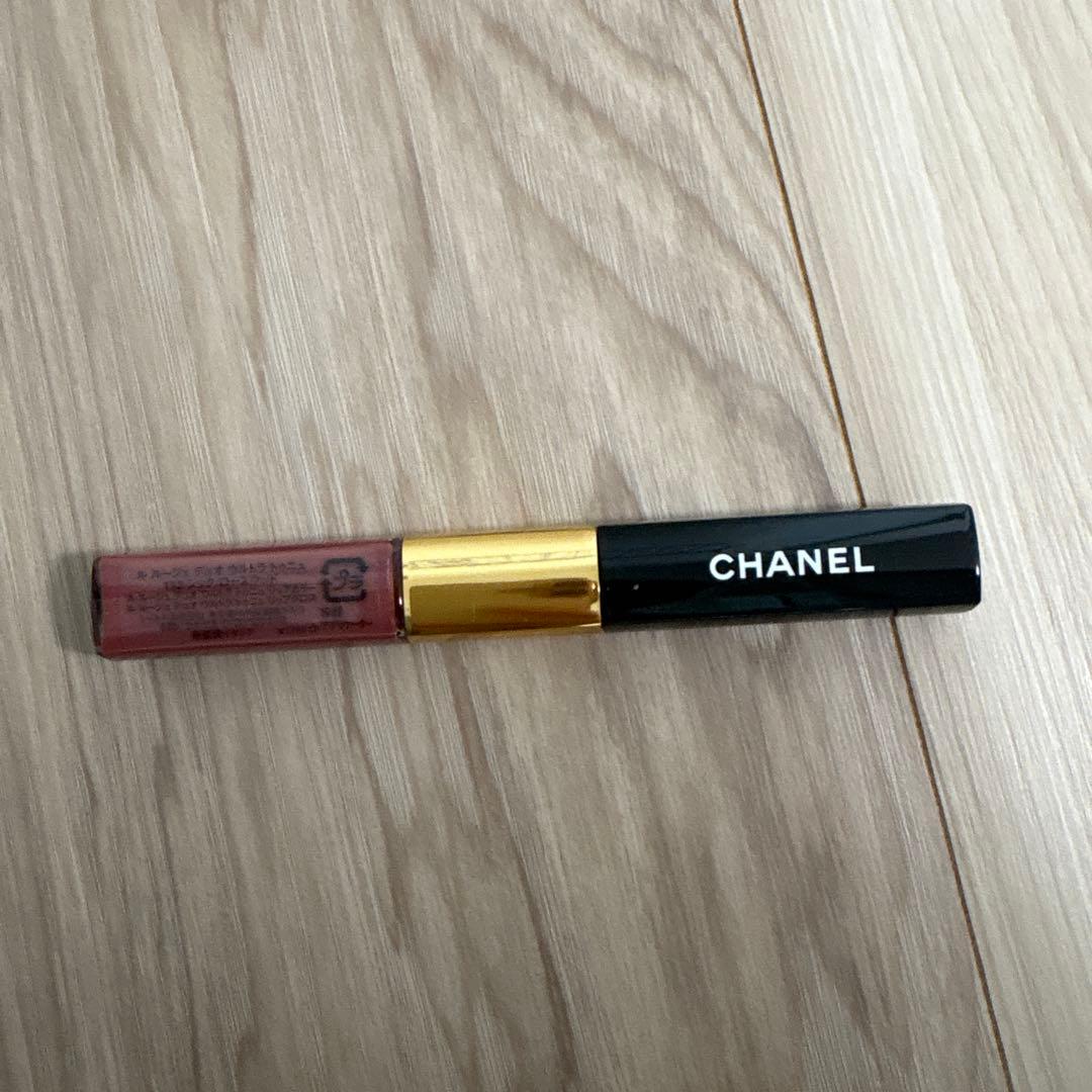 リップグロス CHANEL LE ROUGE DUO ULTRA TENEUE 112