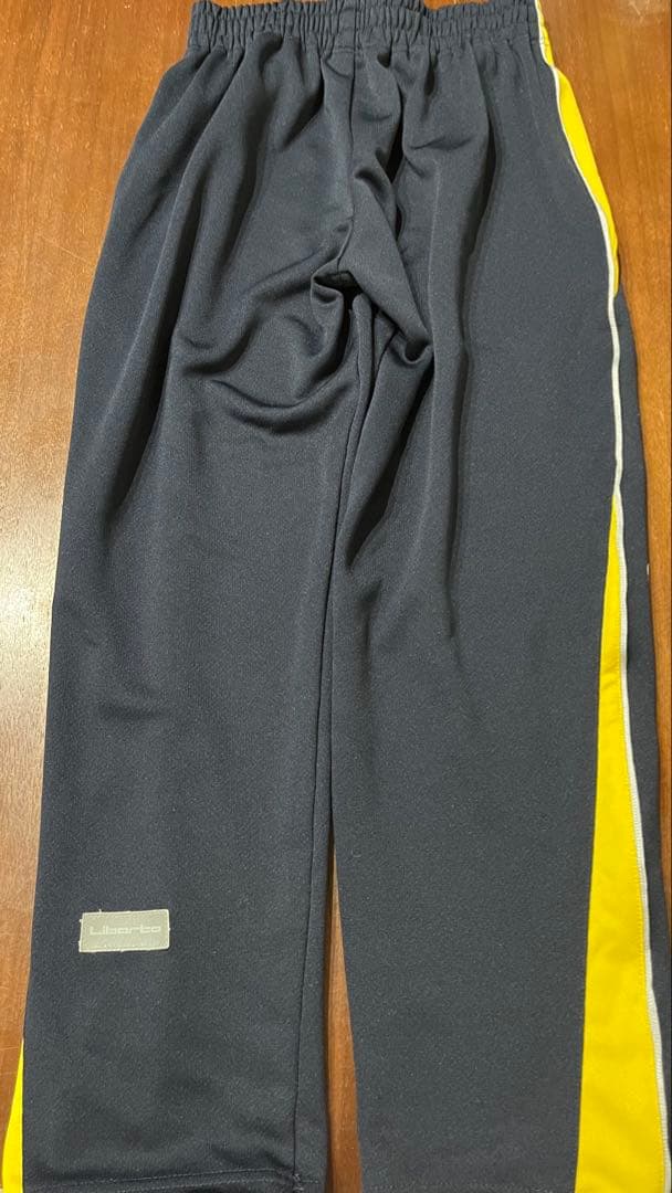 【美品】リベルタジャージ145上下セット