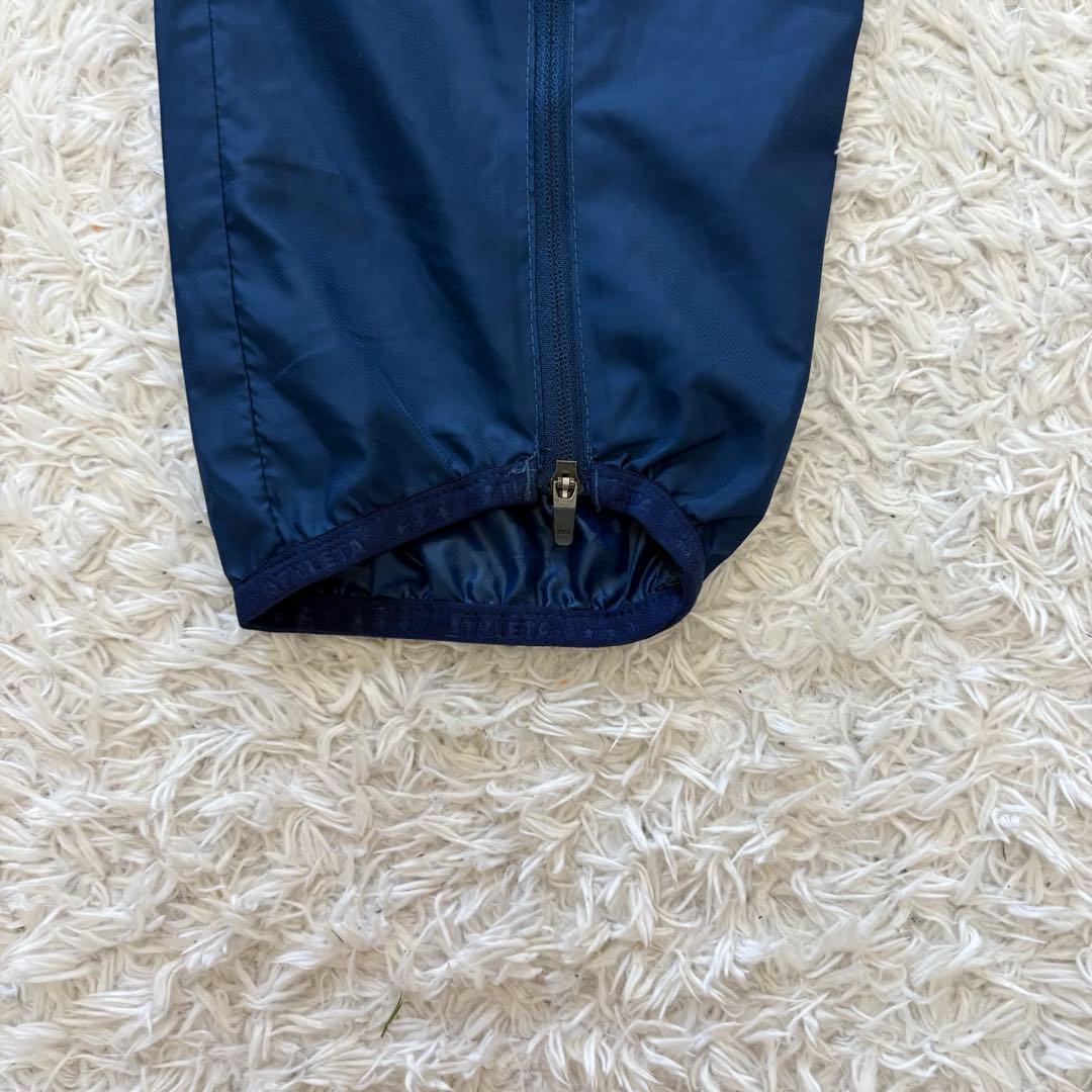 極美品　ATHLETA ピステ・ウィンドブレーカー Sサイズ　上下　フード付き