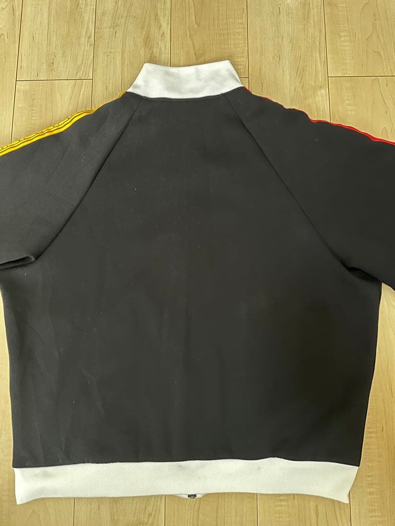 美品）名古屋グランパス FREAK'S STOREコラボジップアップジャッケット