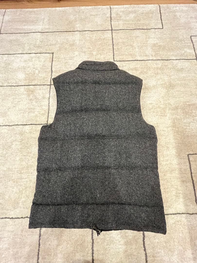 Burberry グレー ダウンベスト