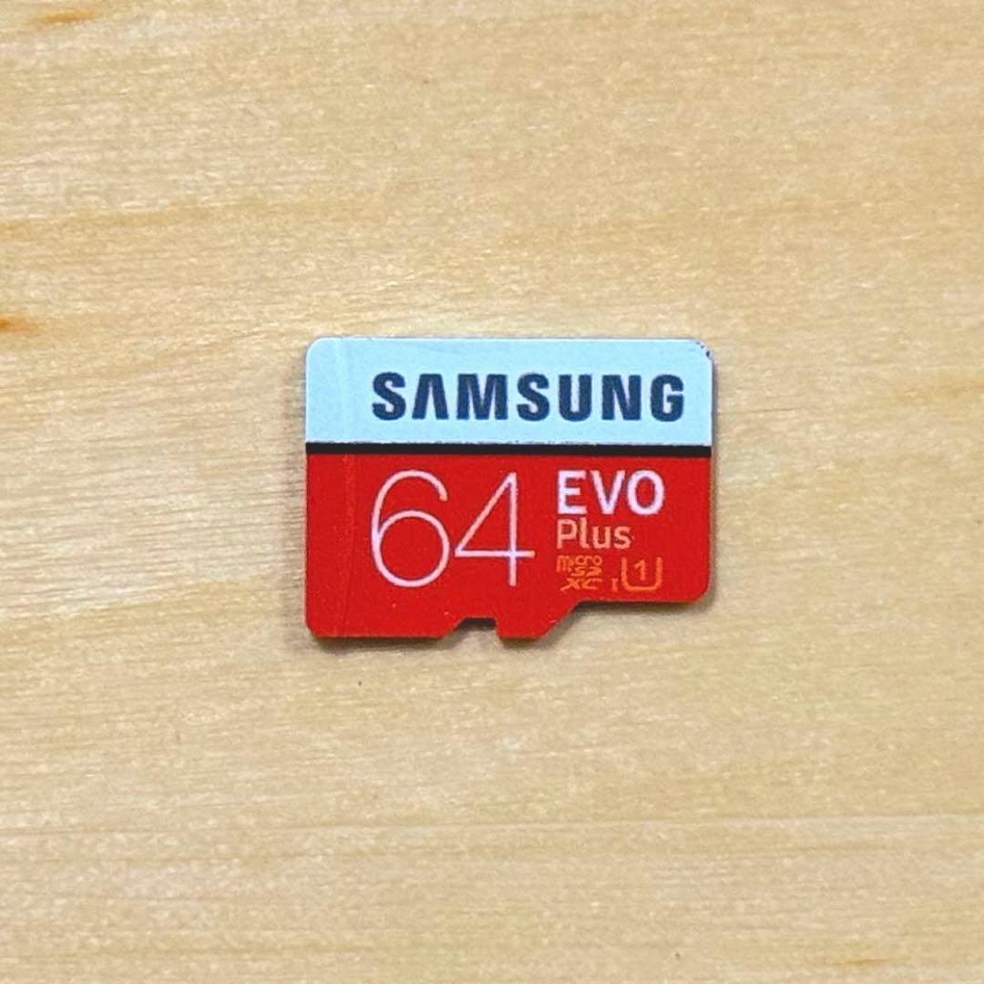 【64GB SD&4コントローラ付】Nintendo Switch 本体+ドック