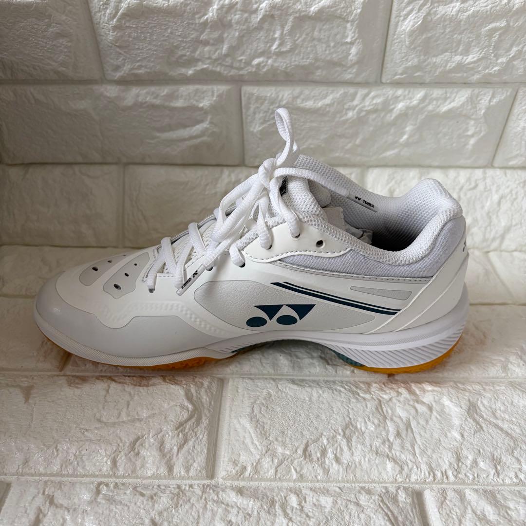 【新品】YONEX パワークッション65Zメン バドミントンシューズ 23.5