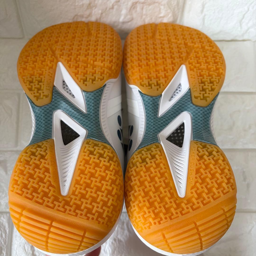 【新品】YONEX パワークッション65Zメン バドミントンシューズ 23.5