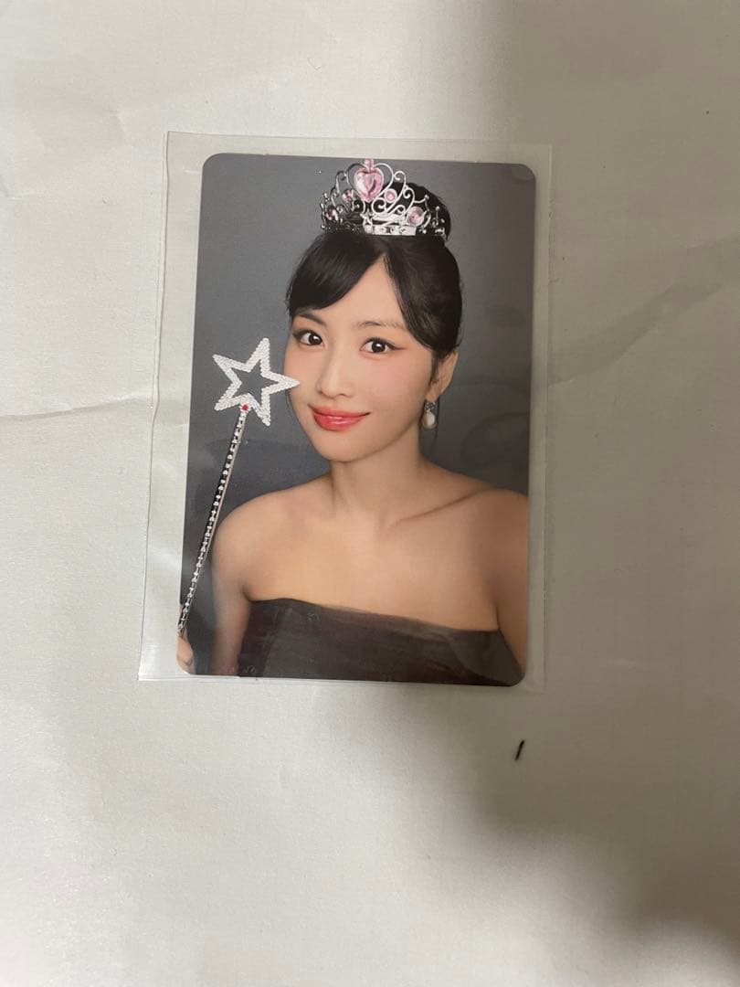 ハイタッチ　モモ　MISAMO