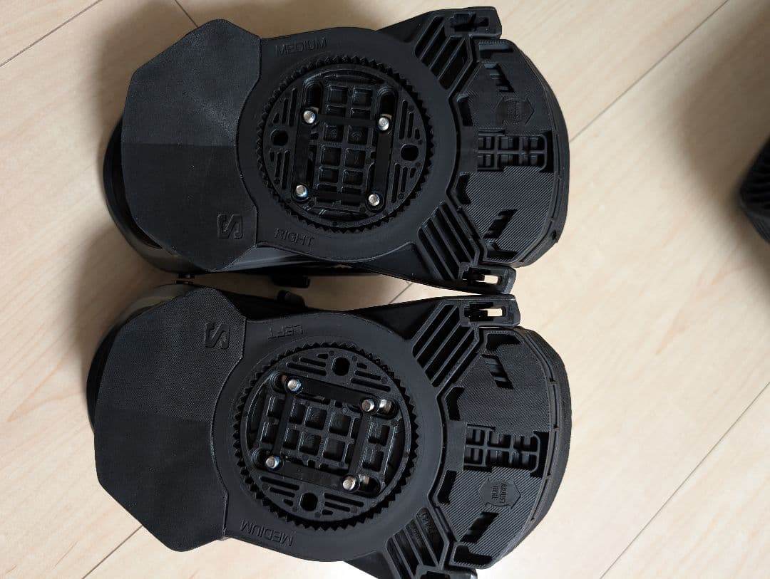 salomon rhythm スノーボードビンディング ブラック M