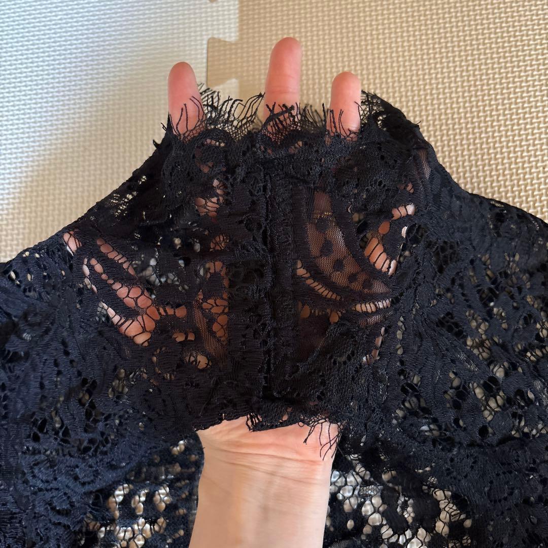 未使用ジャンティ　黒レース クロップドトップ ハイネック