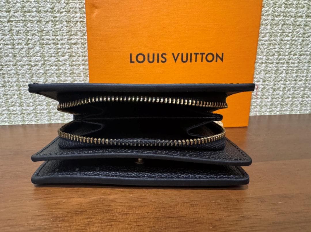 美品 Louis Vuitton 二つ折り財布