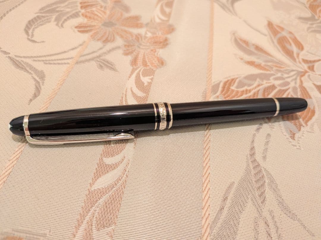 ソ*択様 【未使用】MONTBLANC ボールペン マイスターシュテュック※本体