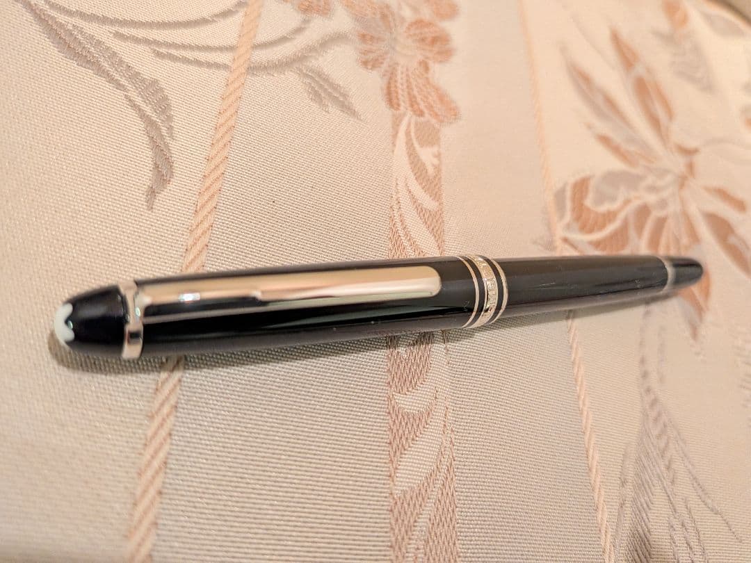 ソ*択様 【未使用】MONTBLANC ボールペン マイスターシュテュック※本体