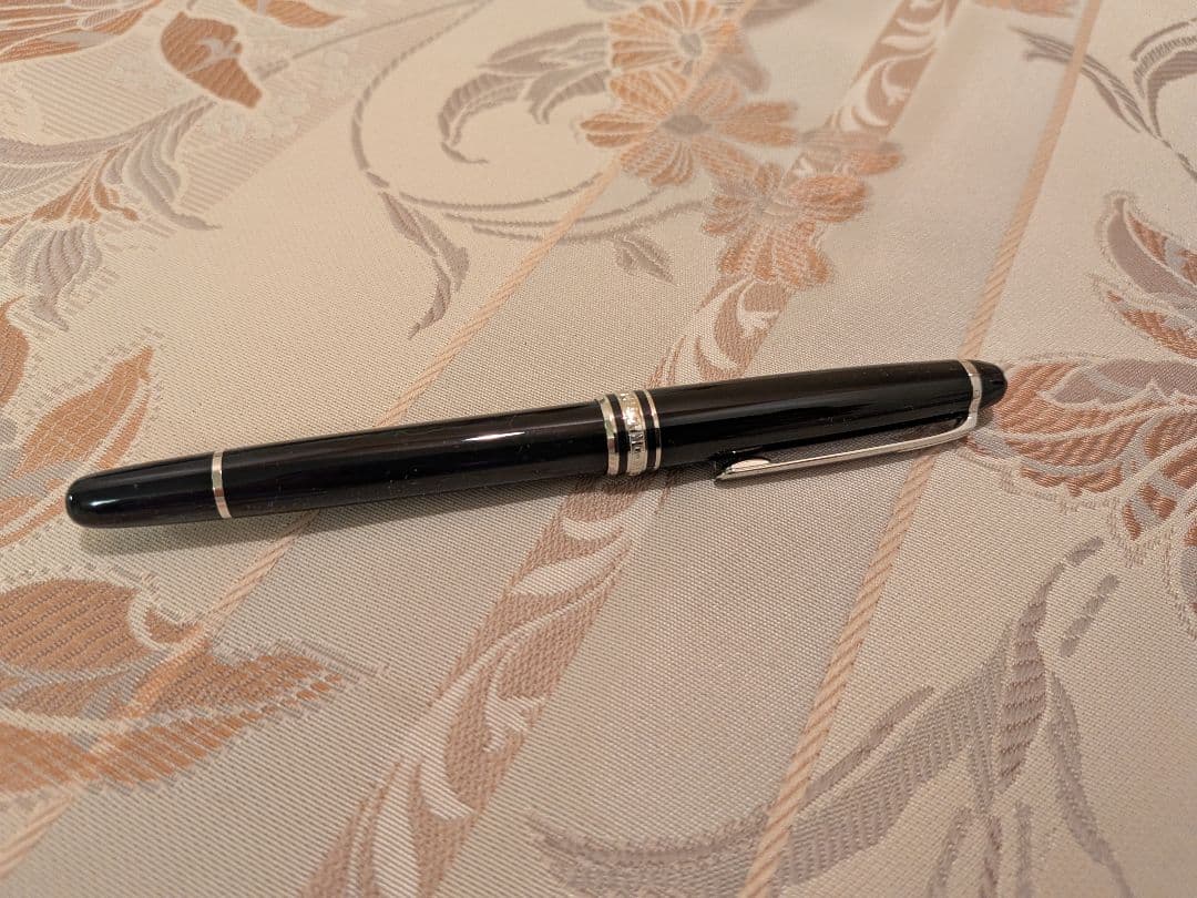 ソ*択様 【未使用】MONTBLANC ボールペン マイスターシュテュック※本体