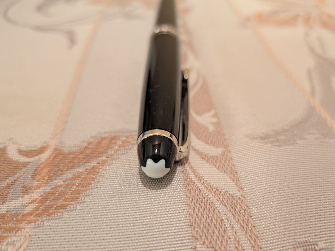 ソ*択様 【未使用】MONTBLANC ボールペン マイスターシュテュック※本体