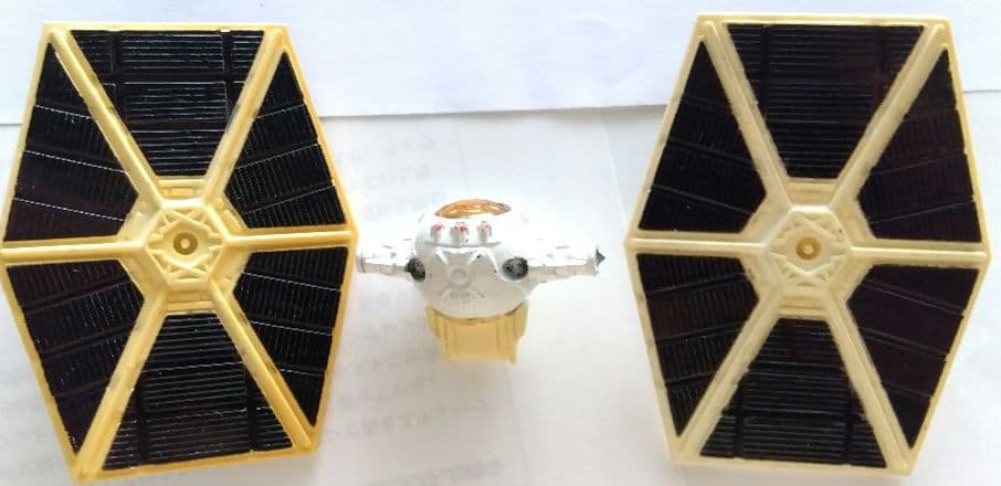 値下げ　分解可能オールドケナー1978 スターウォーズTIEファイター 　タカラ