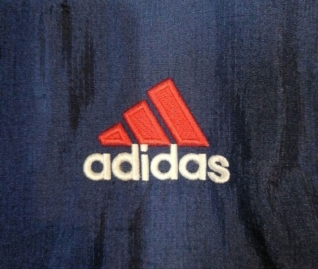 adidas ウィンドブレーカー　アーセナル