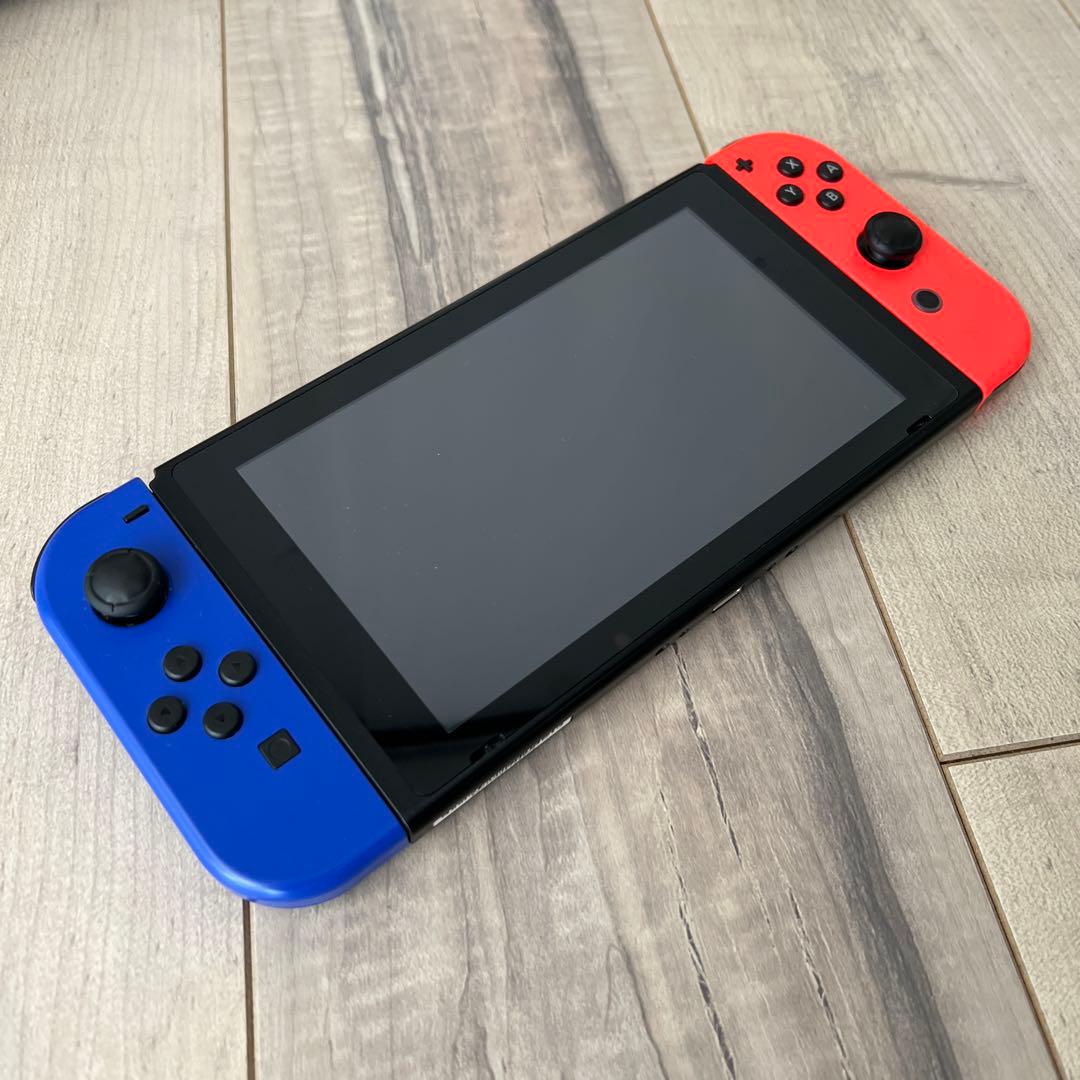み*ん様 Nintendo Switch 付属品完備　ケースと別購入Joy-Co