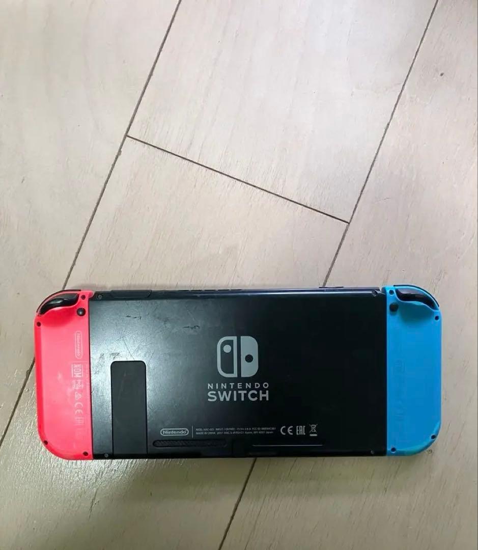 Y*n様 Nintendo Switch 本体 青/赤