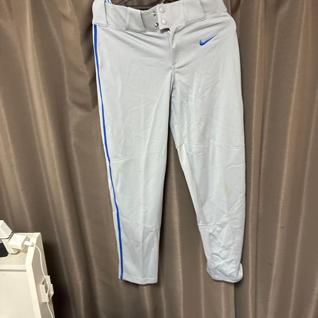 Nike グレー ユニフォームパンツ