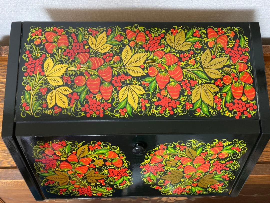 ロシア雑貨☆伝統工芸ホフロマ塗り収納ケース木製箱bread boxマトリョーシカ