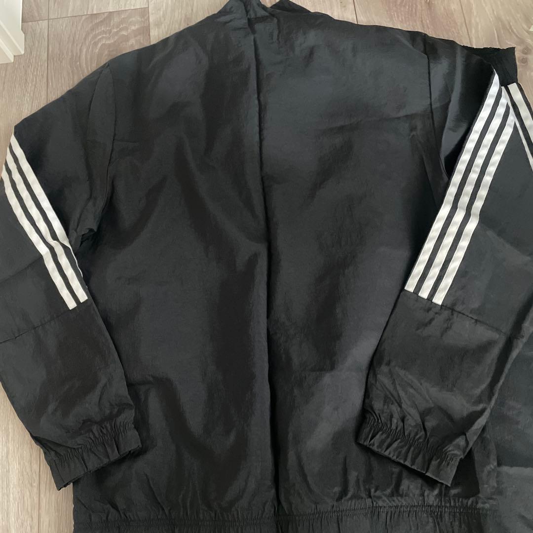 adidas ブラックジャージ上下セット