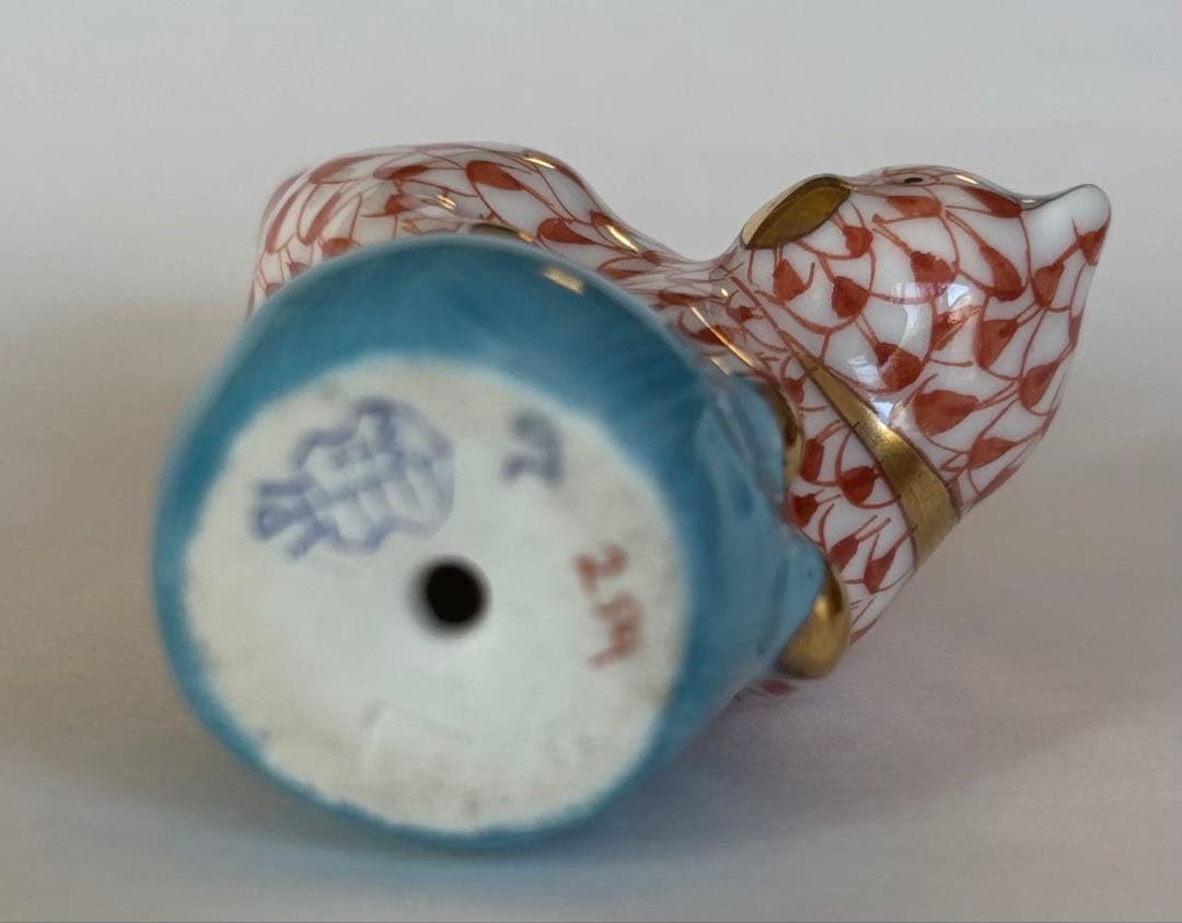 【値下げ】ヘレンド フィギュリン 玉乗り猫 陶器 玉のり 赤色 オネコ