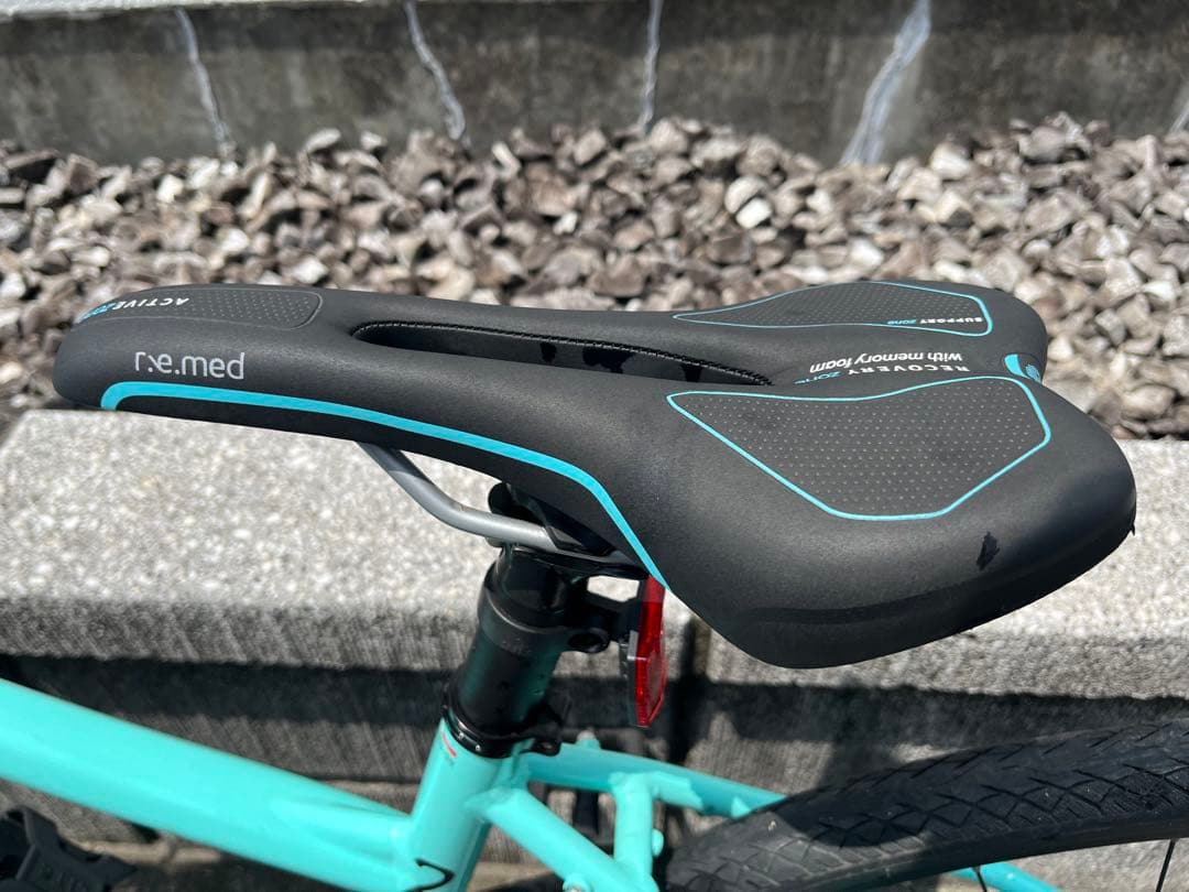 【szero】Bianchi C-Sport 2 クロスバイク チェレステ