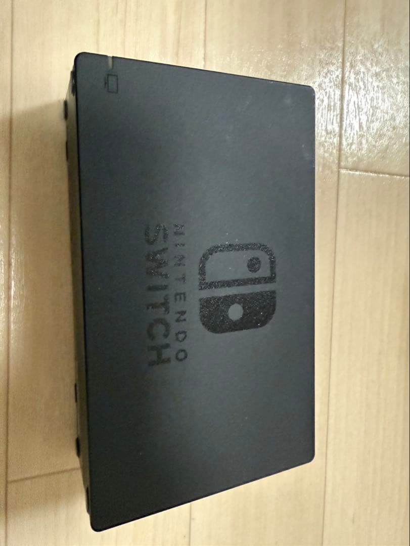 送料無料）Nintendo Switch 付属品完備