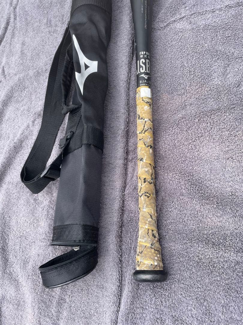 【中古品/軟式用】複合バットMIZUNOビヨンドマックスレガシー84cｍケース付