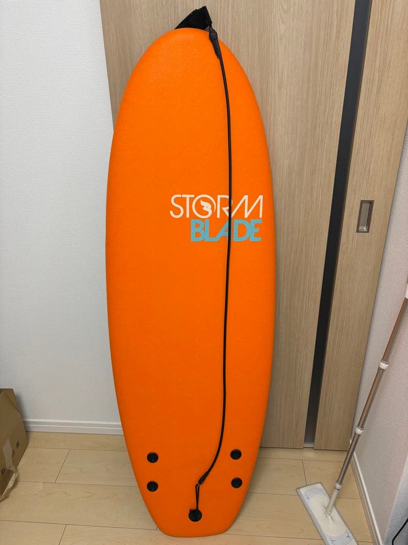 サーフボードSTORM BLADE