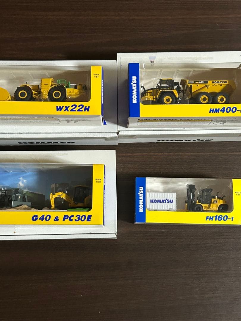 コマツ 非売品　ミニチュア4点セット