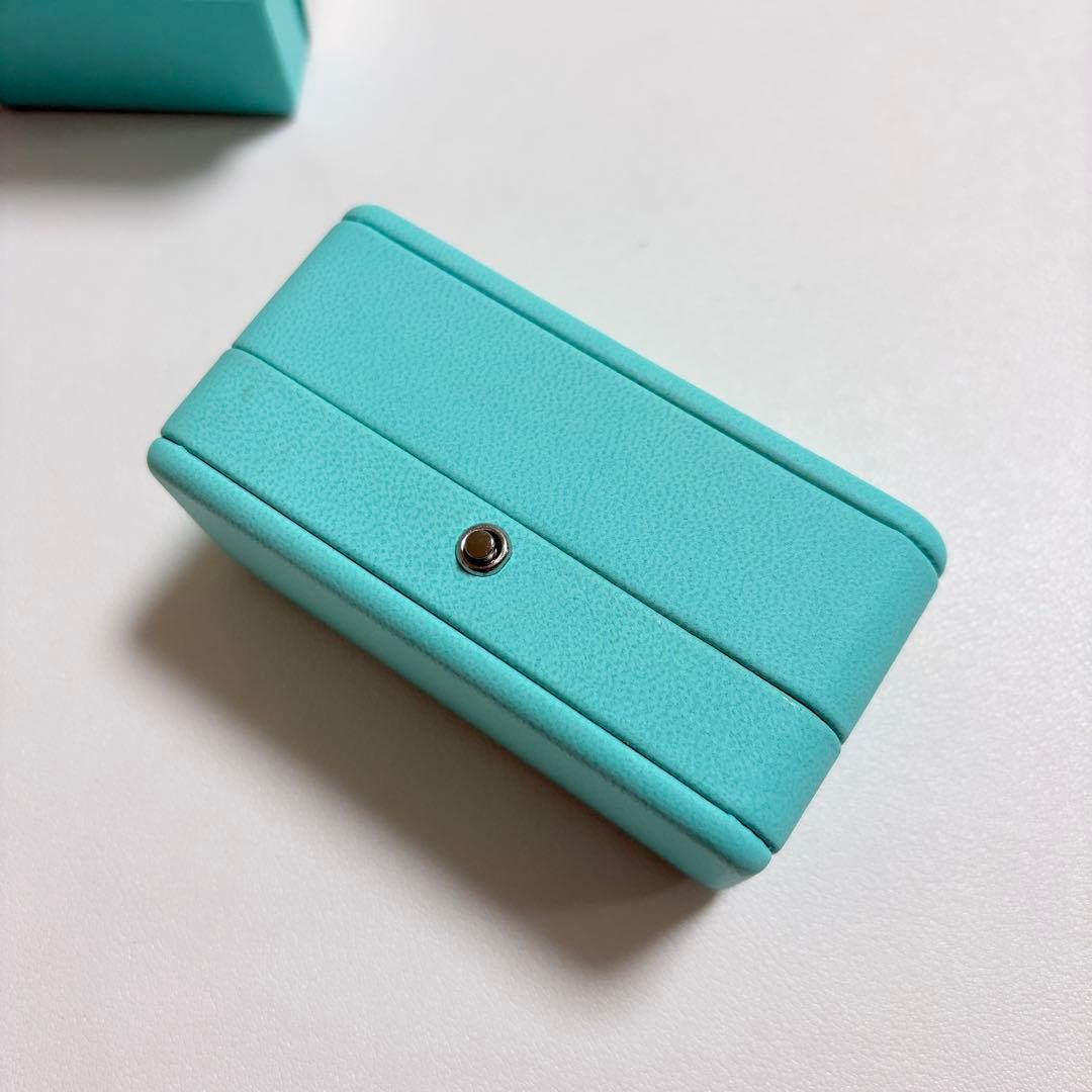美品　ティファニー　ピアスケース　空箱　現行品　ブルーボックス