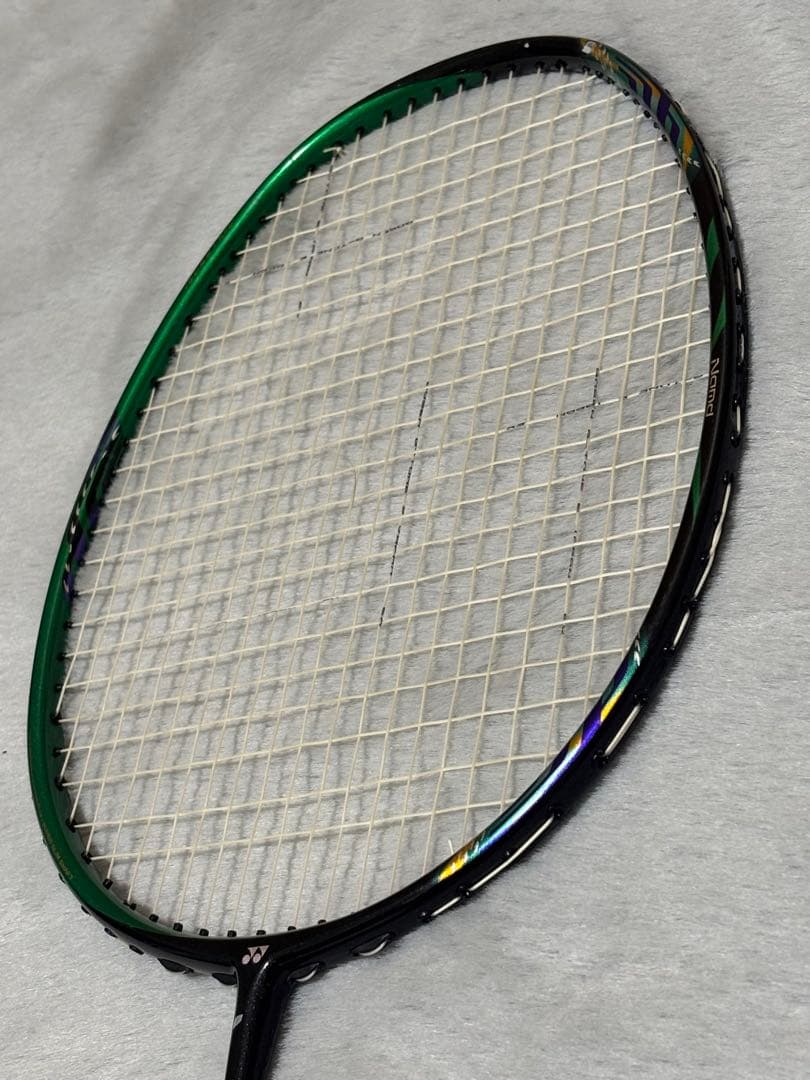 YONEX ヨネックスアストロクス99 LCW リーチョンウェイ モデル4UG5