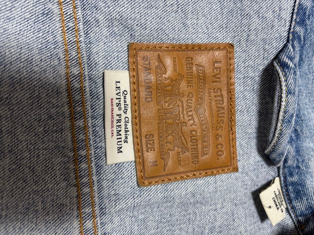 Levi's デニムジャケット パッチ付き
