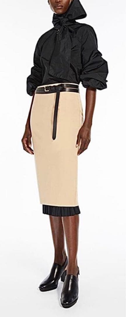 タグ付 23年 MAXMARA シルクタフタブラウス ボウタイ プレシャス掲載