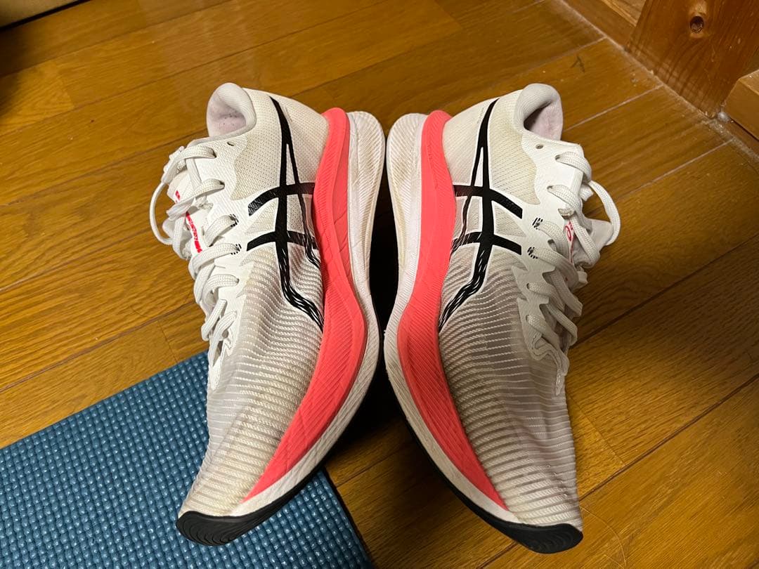 アシックス　マジックスピード3（27cm）