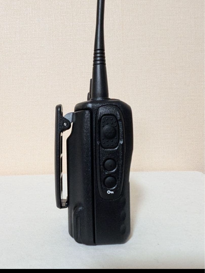 モトローラ デジタル簡易無線機 免許局 トランシーバー GDB4500 マイク付
