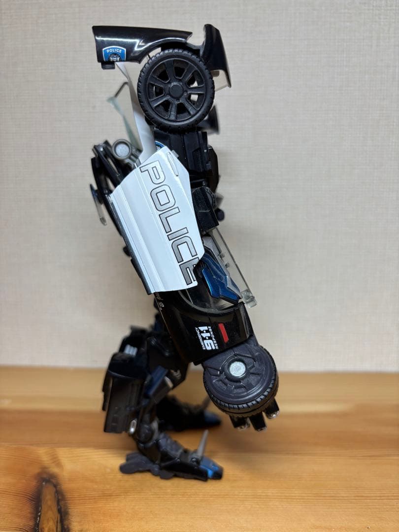 た*き様 トランスフォーマー　マスターピース　バリケード