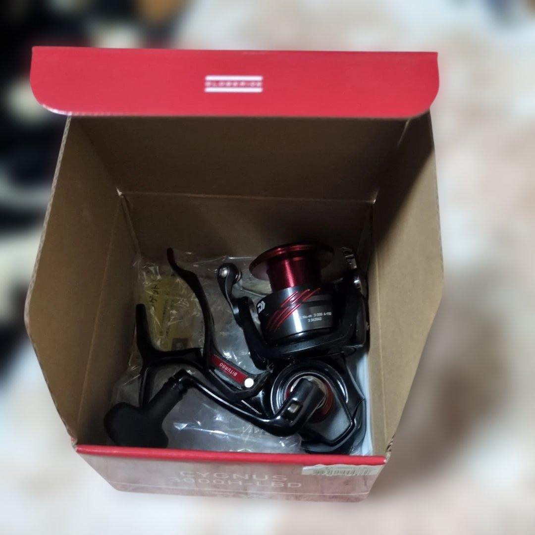 Daiwa CYGNUS 3000H-LBD 箱、説明書有